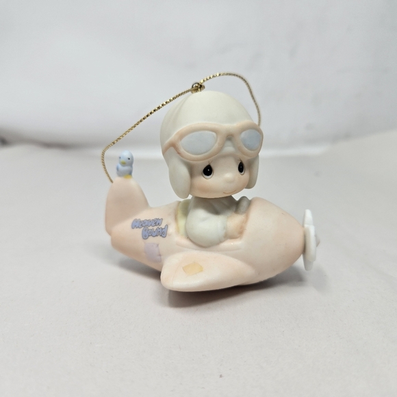 Precious Moments Christmas Ornament Have A Heavenly Christmas Porcelain Miniture - Picture 2 of 10